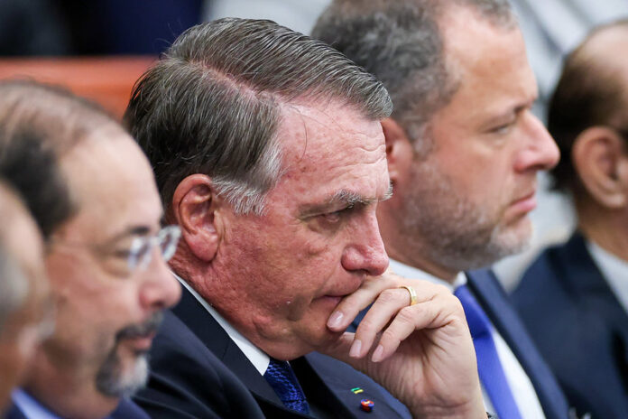 Bolsonaro acompanhará do gabinete de Flávio o julgamento que pode torná-lo réu por tentativa de golpe de Estado
