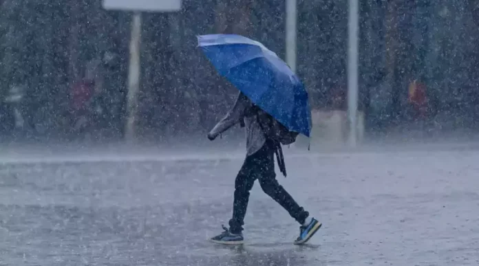 Defesa Civil de Manaus atende a sete ocorrências em decorrência da chuva intensa desta quinta-feira