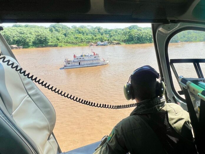 Notícia do Amazonas Segurança na Navegação do Rio Madeira: Aviso Crucial da Marinha para Comandantes Após Ocorrências com Balsas