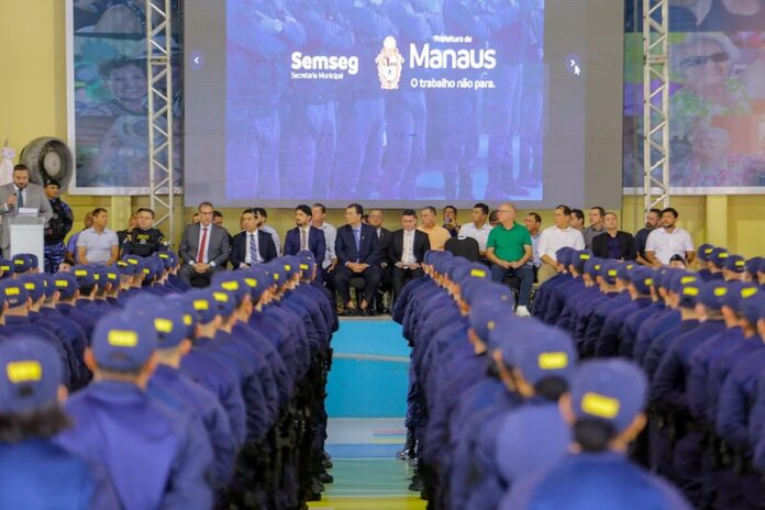 Notícias do Amazonas Contratação de 217 Novos Guardas Municipais Recebe Aval do Prefeito de Manaus