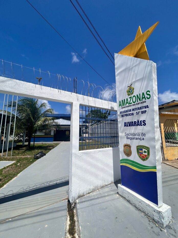 Notícias do Amazonas Homem Detido Após Agredir Comerciante Durante Assalto no Amazonas