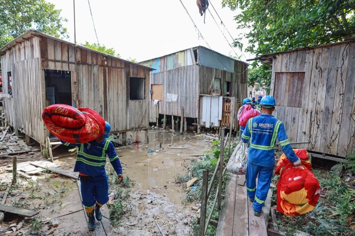 Notícias do Amazonas Iniciativas na Comunidade da Sharp Buscam Mitigar Efeitos das Chuvas