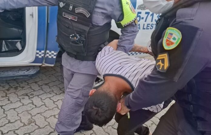 Suspeito de assalto é ferido em tiroteio com a polícia na Zona Leste de Manaus