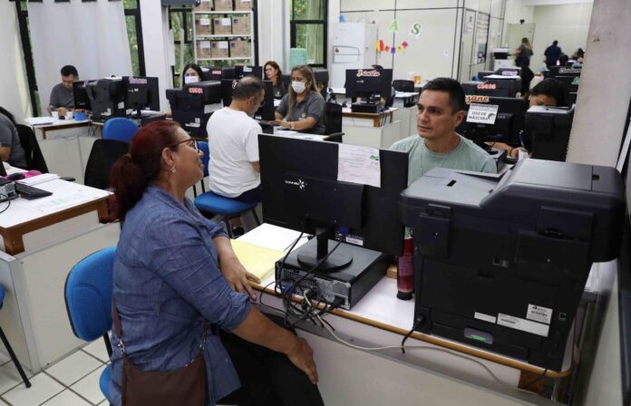 Seduc-AM chama 144 aprovados em seleção para vagas de ensino em Manaus