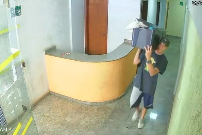 Homem é flagrado transportando partes de corpo esquartejado em caixa no Distrito Federal