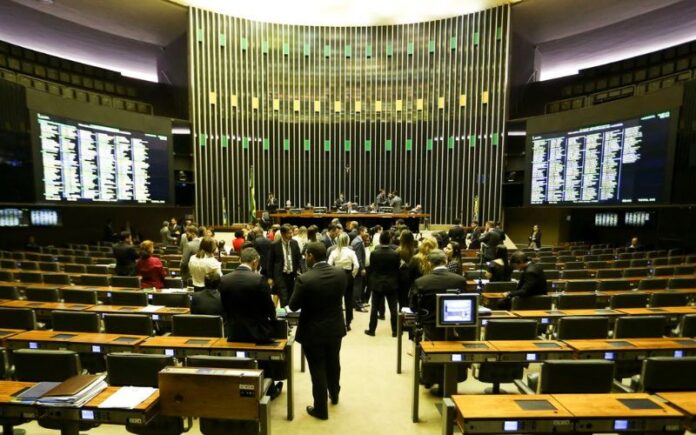 Urgência na Votação do Projeto que Amplia o Número de Deputados Federais no Brasil