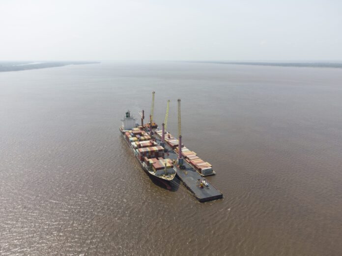 Marinha do Brasil Libera Operação Emergencial do Grupo Chibatão em Itacoatiara para Enfrentar Desafios Logísticos
