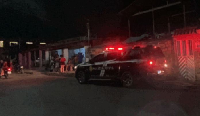 Enteado é suspeito de assassinar madrasta e irmão em ataque a facadas no bairro Jorge Teixeira, Manaus