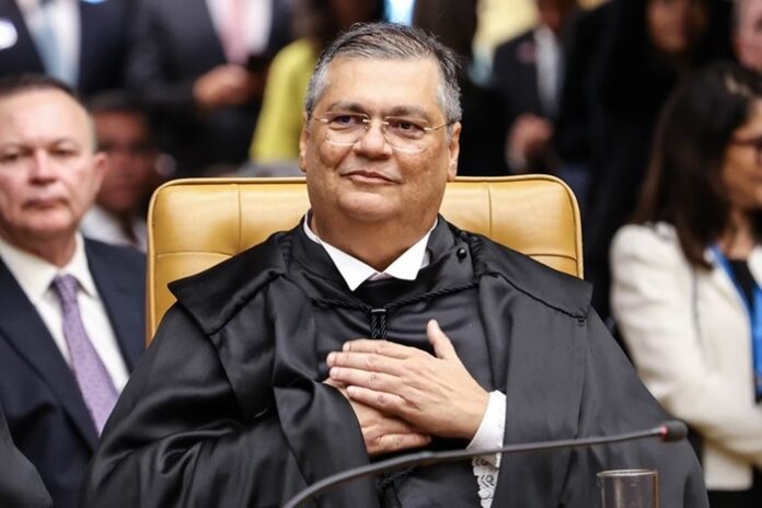 Ministro Flávio Dino Participa de Congresso em Manaus Focado em Direitos Fundamentais e Sustentabilidade Ambiental