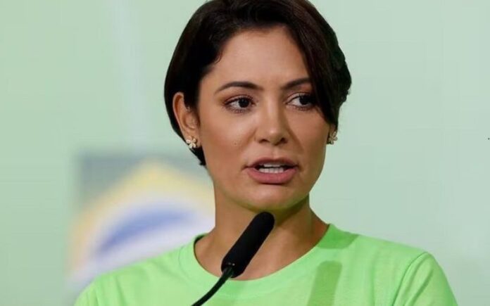 Michelle Bolsonaro se destaca nas intenções de voto no Amazonas para a presidência em 2026, revela pesquisa