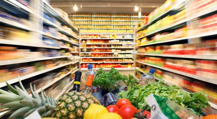 Empregos em Supermercados: A Contratação Horária e Seus Efeitos na Precarização do Trabalho