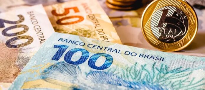 Governo anuncia congelamento de R$ 31 bilhões e eleva IOF para 2025