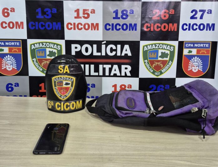 Jovem é detido por roubar celulares de estudantes em ônibus na Zona Norte de Manaus