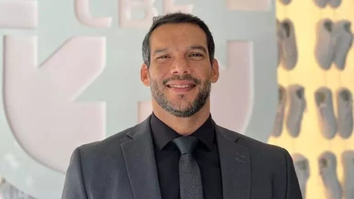 Samir Xaud assume a presidência da CBF e liderará a entidade até 2029