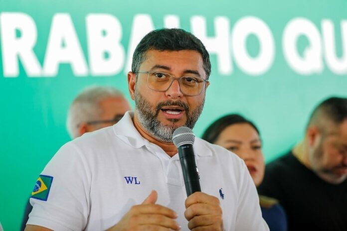 Wilson Lima anuncia antecipação do 13º salário dos servidores para junho