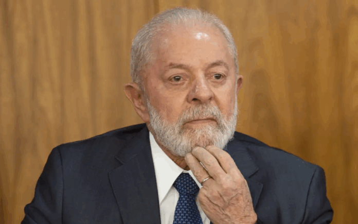 Desaprovação de Lula atinge 53,7%, revela nova pesquisa da AtlasIntel e Bloomberg
