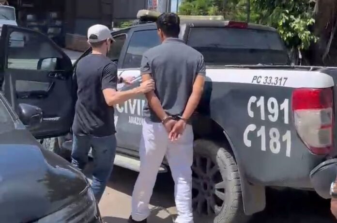 Homem é Detido por Tentativa de Homicídio da Esposa com Facadas no Natal