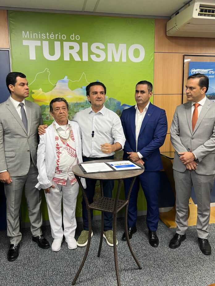 Apoio Governamental: Festival de Parintins Ganha R$10 Milhões para Fortalecer sua Cultura e Economia