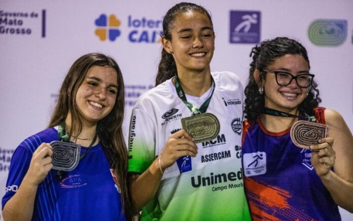 Atleta da Vila Olímpica de Manaus conquista medalha de ouro nos 400 metros rasos do Campeonato Brasileiro Sub-18 de Atletismo