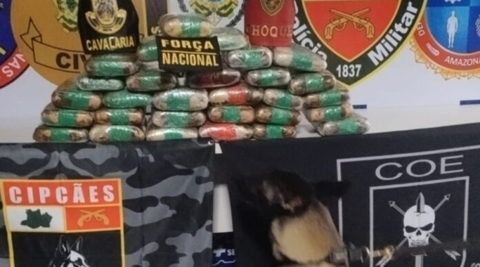 Suspeito é detido com 50 kg de entorpecentes ocultos em ar-condicionados de embarcações no Amazonas