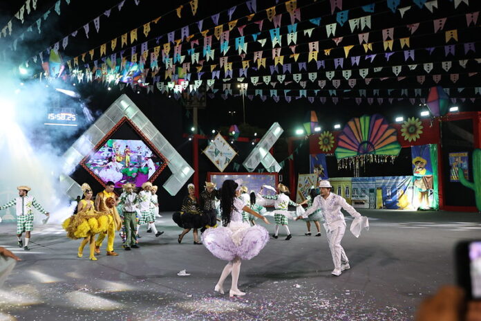 Manaus dá início à Categoria Prata do Festival Folclórico