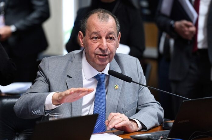 Omar Aziz pode assumir comando da CPMI do INSS