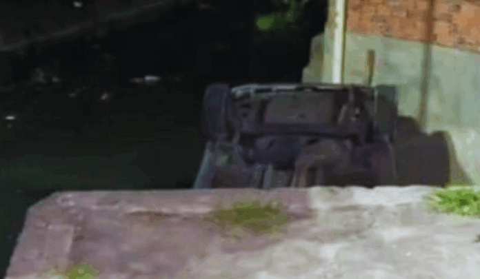 Homem segue GPS e carro cai em rip-rap em Manaus