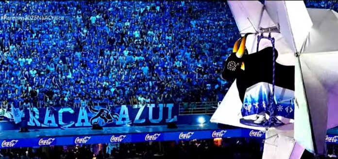 Boi Caprichoso abre segunda noite do Festival de Parintins 2025