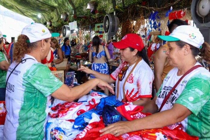 Mostra de artesanato em Parintins gera R$ 750 mil em vendas