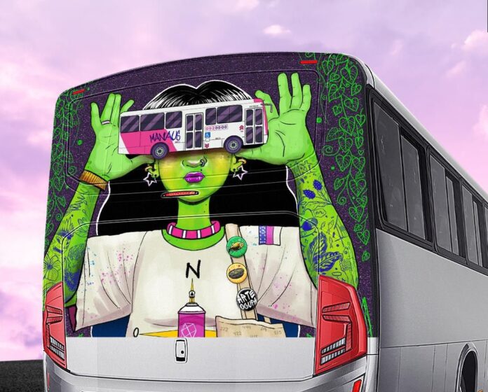 ‘Arte no Busão’ transforma ônibus de Manaus em galeria itinerante