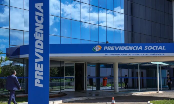 AGU pede ao STF aval para ressarcimento do INSS a aposentados