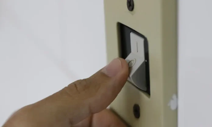 Conta de luz gratuita para famílias de baixa renda começa hoje