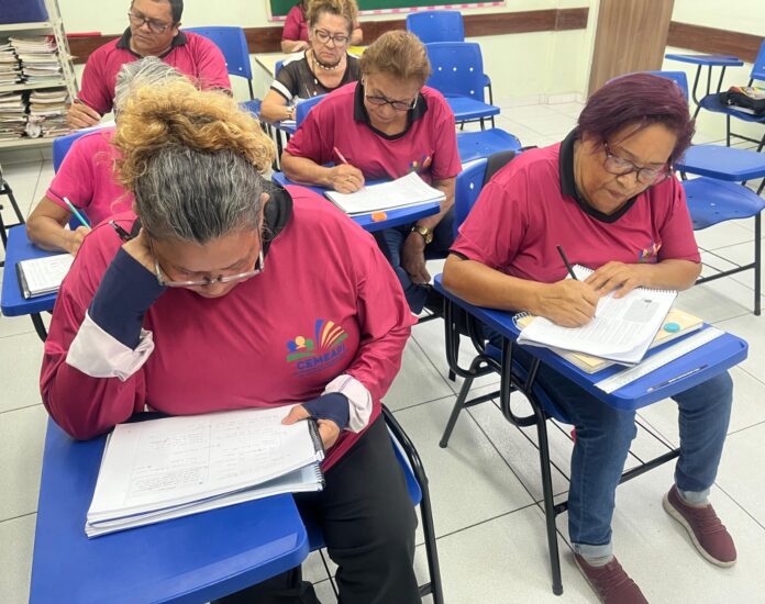 FUnATI abre matrículas para ensino de jovens, adultos e idosos em Manaus