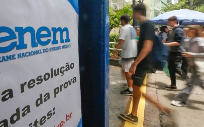 PF apura golpe de R$ 3 mi com sites falsos do Enem