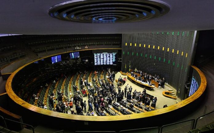 LDO de 2026 será votada após o recesso do Congresso