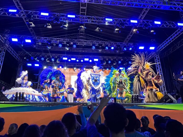 Boi Caprichoso encanta público no Festival do Folclore de Curuçá