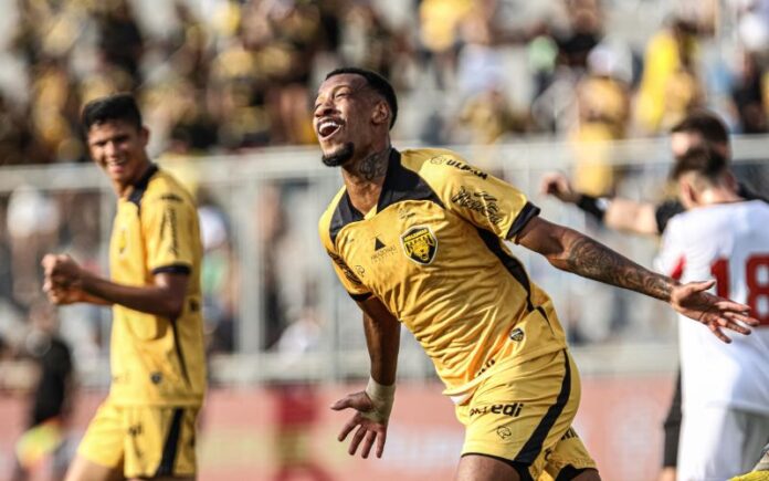 Em duelo contra a lanterna, Amazonas goleia Botafogo-SP por 3 a 0