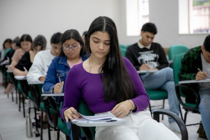 UEA abre inscrições para Vestibular e SIS com mais de 3,8 mil vagas