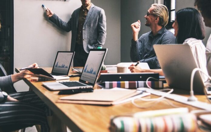 Em ritmo menor, número de empresas cresce 4,2% no País