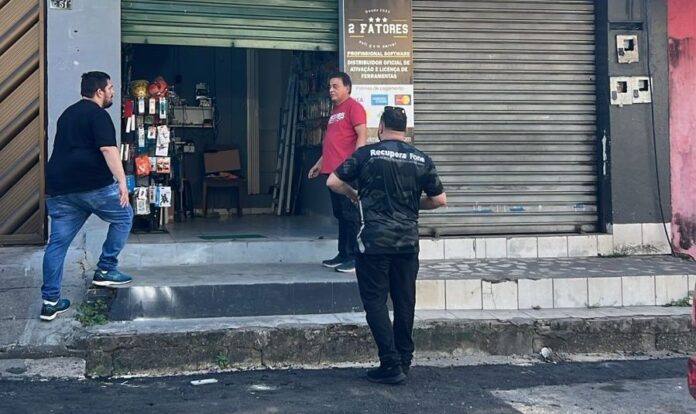 Dupla é presa por receptação de celulares roubados em Manaus