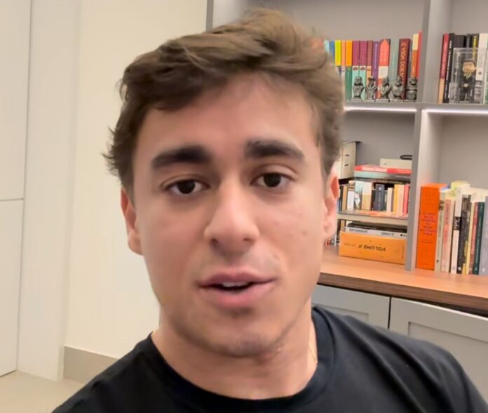 Nikolas Ferreira critica decisão de Moraes e classifica prisão de Bolsonaro como ‘várzea