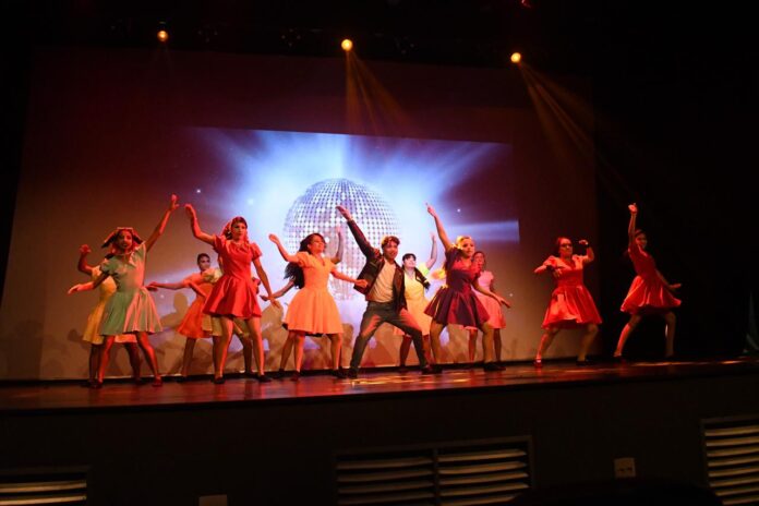 Notícias do Amazonas – Corpo de Dança da Liga traz Mamma Mia! ao Teatro Amazonas