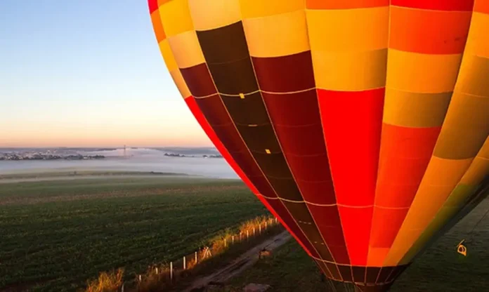 Turismo de balão no Brasil: regulamentação em pauta após tragédia em SC