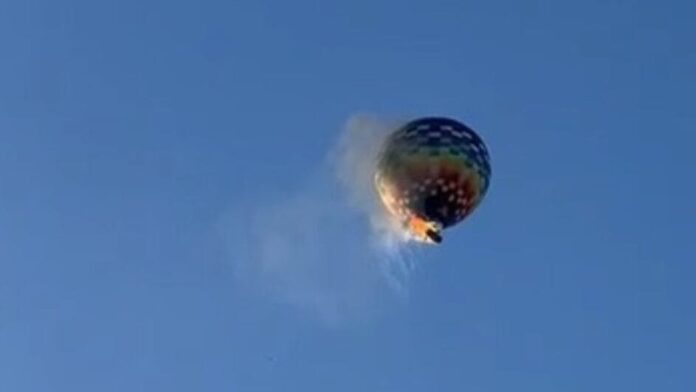 Turista testemunha balão em chamas e passageiros pulando em SC