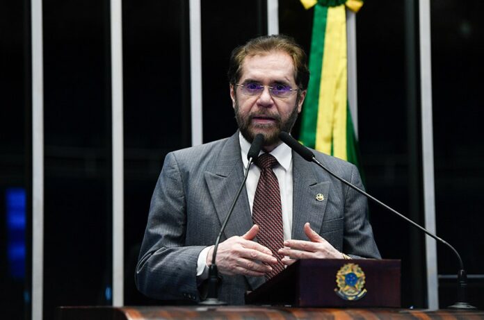 Notícias do Amazonas – Plínio Valério questiona privatização de hidrovias na Amazônia