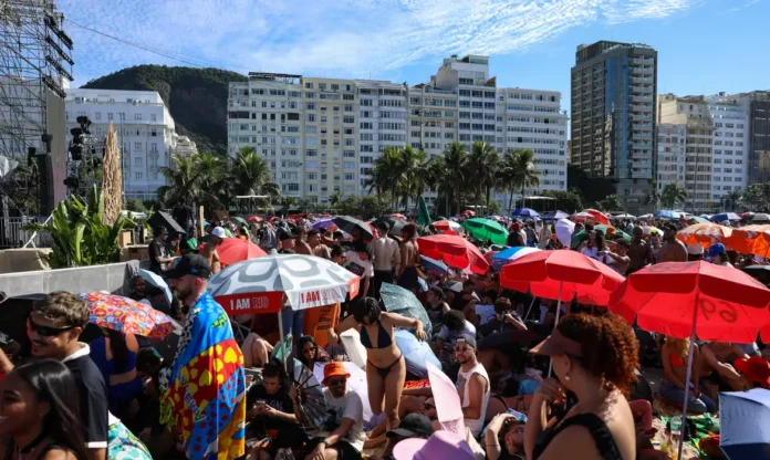 Homem detido por planejar ataque com explosivos durante show da Lady Gaga