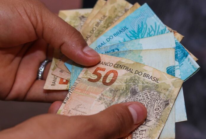 Notícias do Amazonas – Municípios recebem R$ 107 milhões do 2º decêndio do FPM