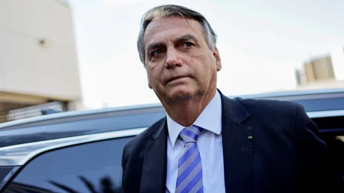 Notícias do Amazonas – Defesa de Bolsonaro refuta acusações de golpe e investigações