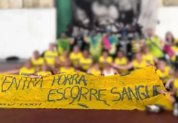Faculdade Santa Marcelina investiga alunos por faixa ofensiva em competição