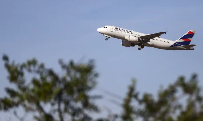 Notícias do Amazonas – Latam fecha contrato para aquisição de 24 jatos da Embraer